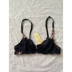 lise charmel black lace bra 32B